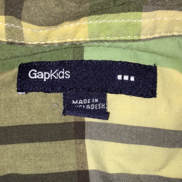 GapKids Button Down Short Sleeve Shirt - Picture 3 of 3